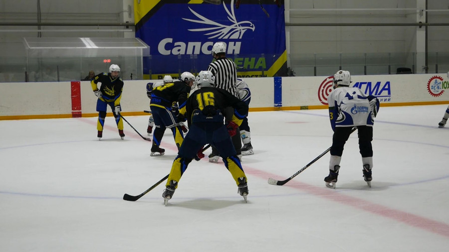 В Кумертау состоялись соревнования по хоккею "Золотая шайба"