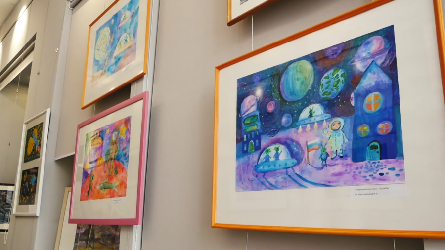 В кумертауском музее открылась выставка учеников художественной школы