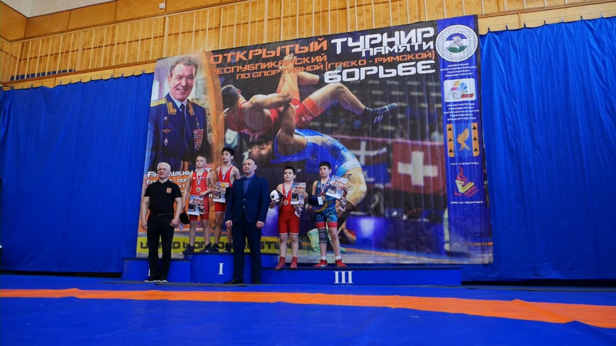 В Кумертау состоялся турнир по греко-римской борьбе памяти Н.Т. Антошкина