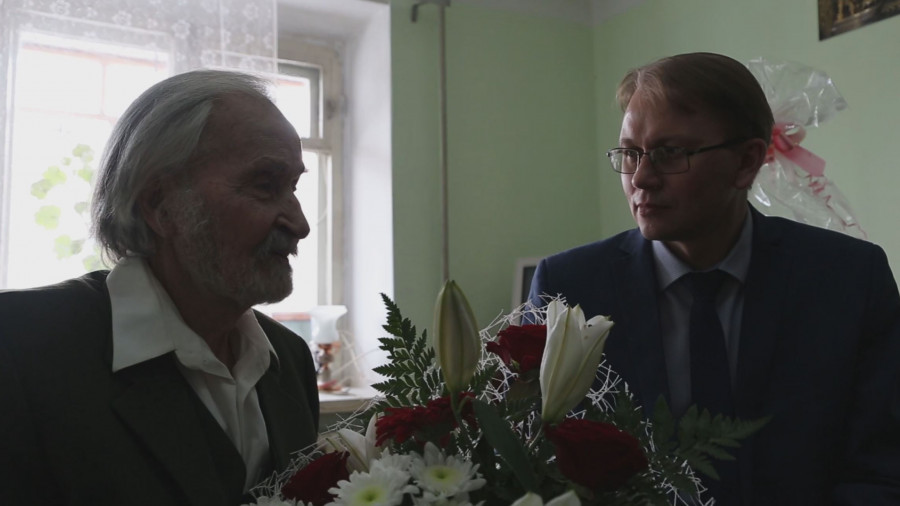 Олег Фролов поздравил ветерана Великой Отечественной войны 95-летним юбилеем