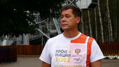 Депутат Госдумы Зариф Байгускаров пробежал 