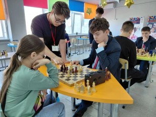 Турнир по шахматам